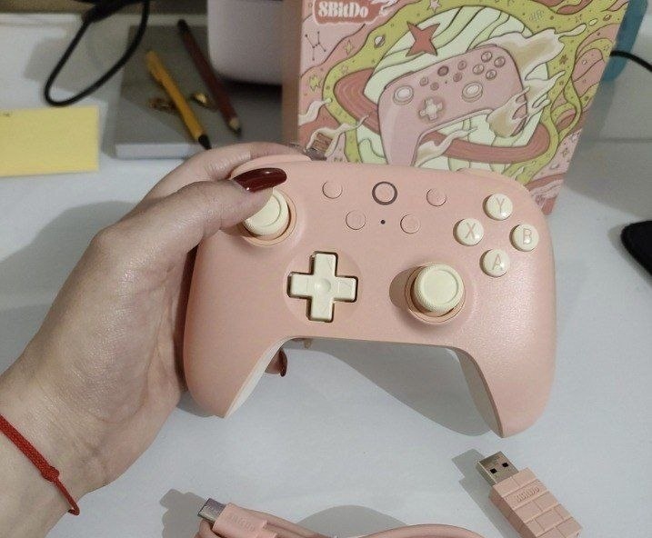Controle 8BitDo Ultimate 2C, Analógicos Hall Effect, Sem Fio, PC, Windows 10, 11, Steam Deck, Raspberry Pi, Android
