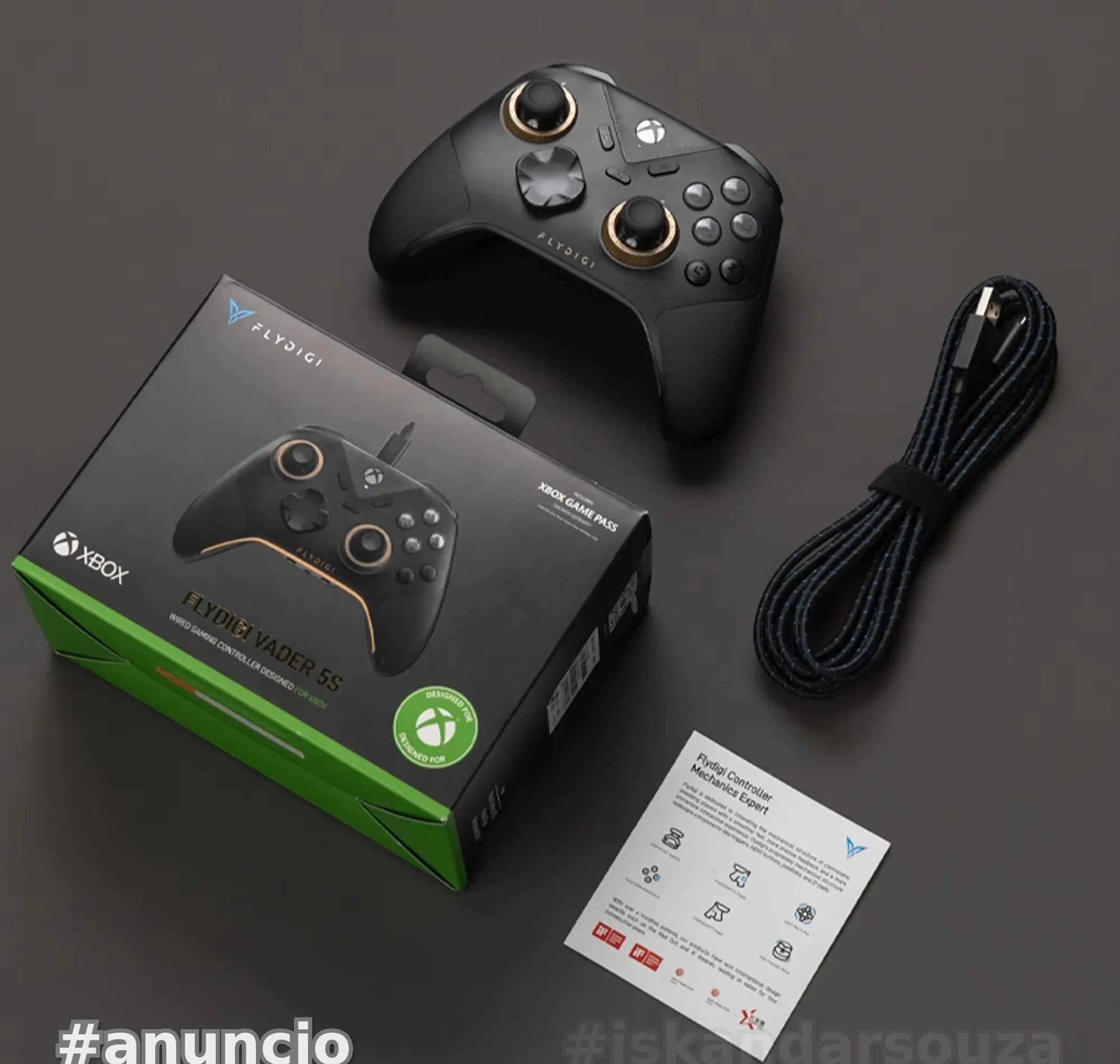 Controle com Fio FLYDIGI VADER 5S com Joysticks FORCEFLEX de Tensão Ajustável, Gatilhos FORCESWITCH para Xbox Series X  S, Xbox One, PC