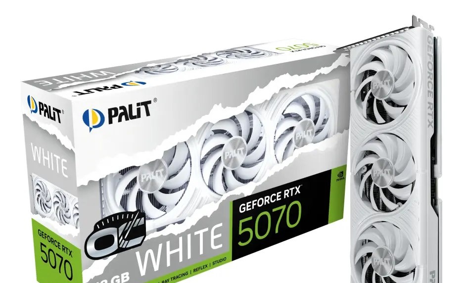 Placa de Video Palit GeForce RTX 5070 WHITE OC 12GB GDDR7 192bit 3-DP e HDMI - NE75070U19K9-GB2050W